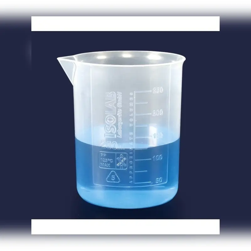 İSOLAB beher P.P kısa form kabartma skala 100 ml